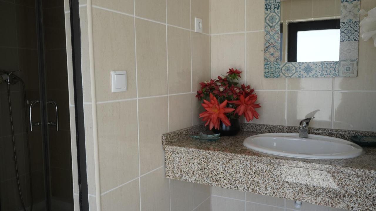 Casas Do Aidro Guest House Freches Bagian luar foto